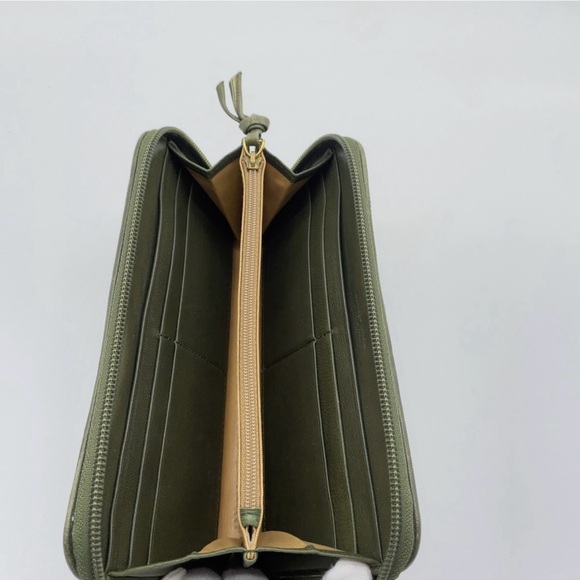 Bottega Veneta Intrecciato Leather Olive Green Zip Round Long Wallet W/Box - Picture 14 of 14